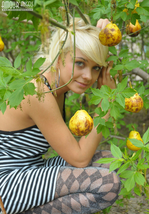 Любовь, 24